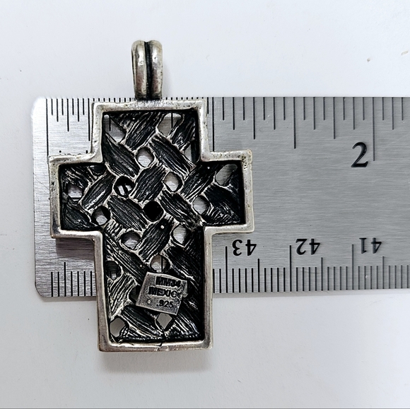 Basket weave Sterling Cross Pendant - Picture 2 of 5